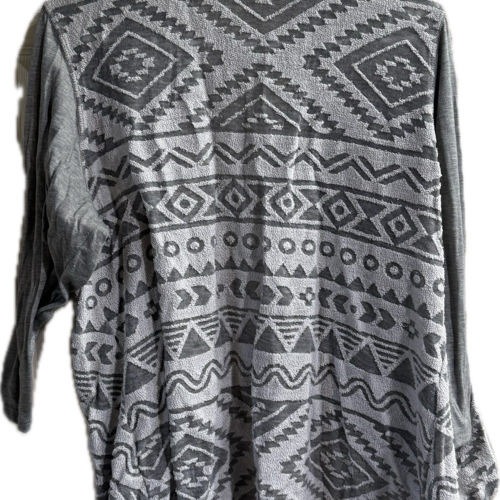 Maurices Gray Aztec Pattern Cardigan - Picture 2 of 4